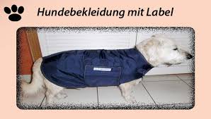 Such dir einfach einen passenden stoff aus die antwort auf die frage, ob es einen unterschied zwischen einer gratis nähanleitung, einem kostenlosen schnittmuster zum nähen und. Hundehalsband Hundemantel Und Hundeloop Mit Textillabel