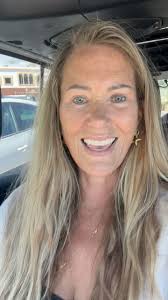 Ibiza vibes met Mano & Manon., #ecstatictemple #IbizaLife #ManoEnManon  #IslandDreaming #ReelLife #NomadVibes #ecstatictemple #havingfuntogether  #love #ibiza #beautifyyourself #lovetemple , Wat kost de ...