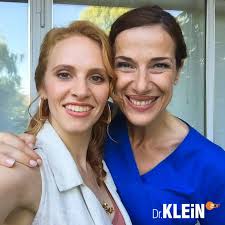 Damals bekam sie zunächst ballettunterricht. Dr Klein Die Fantastische Kassandra Wedel Selbst Gehorlos Hat Bei Uns Anna Eine Gehorlose Mutter Gespielt Wir Freuen Uns Sehr Auf Die Folge 3 Facebook