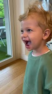 He loves Arturo 🦜 #leoneluciaferragni