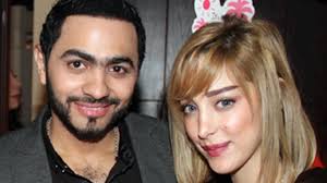 تامر لم يلغِ الحفل ولم يعد الأموال إلى أصحابها. ØªØ§Ù…Ø± Ø­Ø³Ù†ÙŠ ÙŠØ·Ù„Ù‚ Ø²ÙˆØ¬ØªÙ‡ Ø§Ù„ÙÙ†Ø§Ù†Ø© Ø§Ù„Ù…ØºØ±Ø¨ÙŠØ© Ø¨Ø³Ù…Ø©