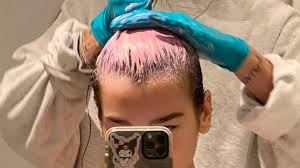 Cocoa, also a beverage, proves to be an essential natural alternative to black hair dye. Why Social Distancing Is Inspiring Bold Bright At Home Hair Dye Jobs Vogue