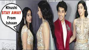 Janhvi kapoor shared a video in which sister khushi kapoor is seen subtly rejecting the dish that she made. Jhanvi Kapoor With Sister Khushi Kapoor For Getting Close To Ishaan Khattar Youtube