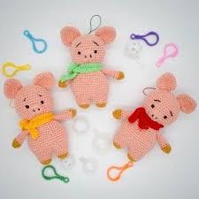 мультфильм три поросенка ниф ниф наф наф нуф нуф Vyazanye Porosyata Amigurumi Porosyata Svyazannye Kryuchkom Igrushki Podelki Svoimi Rukami