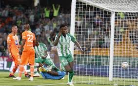 Su numero de camiseta es el 77.las estadísticas de gustavo torres y estadísticas de carrera, puntuaciones de jugador en directo, heatmap y resúmenes de los goles en vídeo pueden estar disponibles en sofascore para algunos de los partidos de gustavo torres y el atlético nacional. Gustavo Torres La Manzana De La Discordia En Atletico Nacional