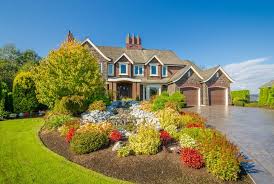 Landscape ideas for front of house low maintenance. Front Yard Landscaping Ideas From The Basic To The Advanced Eden
