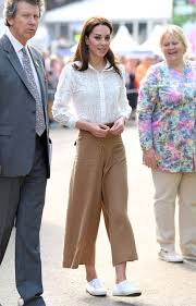 Kate middleton wore a regal mint dress to prince charles's investiture's 50th anniversary reception. Kate Middleton S Best Casual Looks 30 Low Key Styles From The Duchess Of Cambridge
