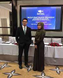 Nota ringkas sejarah tahun 5 bab 1 : Bersama Peguam Syarikat Crystal Lounge Bawal Exclusive