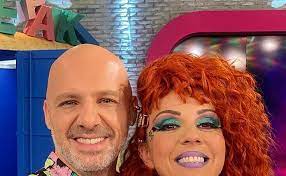 Η τρυφερή φωτογραφία με τον γιο της. Matina Nikolaoy O Nikos Moytsinas Me Sthri3e Se Dyskoles Stigmes Den 8a To 3exasw