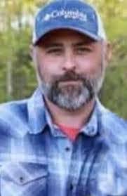 Alexis Sheppard's Instagram, Twitter & Facebook