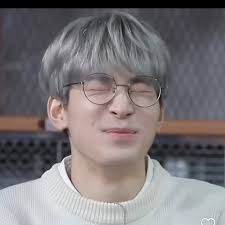 superjunior 喜歡這段影片喜歡銀赫介紹強仁哥喜歡圭的（嫌） 喜歡馬始丹田也太有力總之藍人我都喜歡啦💙