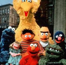 Sesamstraße ist eine der erfolgreichsten fernsehserien für kinder im vorschulalter. Krumelmonster Co Das Beste Aus 40 Jahren Sesamstrasse Welt