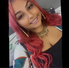 Stephanie Burgos added a new photo.