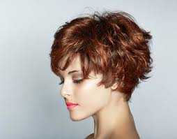 Ami i capelli corti mossi, ma non sei sicura di osare? Corti Super Rock Dai Un Taglio Netto A Tutto Elixhair