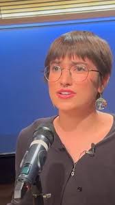 In this week’s NEW EPISODE of #PearlsOfYiddishSong, “Khaverte,” Lindsey  Bloom and Ava Silverman, bring to life “Zing Shtil” (Sing Softly), a  lyrical poem by Wolf Younin with music by Sholom Secunda. ...