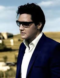 Elvis Presley brought grace, fire, and tenderness to every stage 🌟🎤