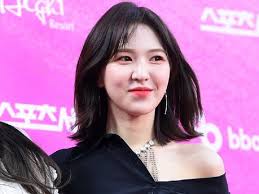 Tampilan rambut ini bisa membuat wajah anda terlihat. Tips Coba Model Rambut Terbaru Sharming Cut Wendy Red Velvet Mudah Kok Okezone Lifestyle