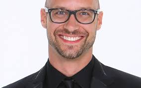 Jeffrey Poe's Instagram, Twitter & Facebook