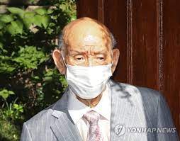 '발포 명령 내리셨잖아요' 하니까 '내가 왜 발포 명령 내렸어, 이 ◆ 임한솔> 사실 전두환 씨도 여러 가지로 반발의 모습을 보이고 저한테 '네가 뭔데 그래'라는 말을. On81jbhtwovfzm