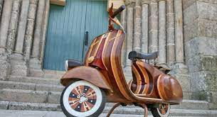 超威猛老爸 為女兒打造木雕偉士牌摩托車 大人物 71907 wooden scooter vespa scooters vespa