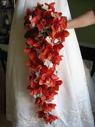 See more ideas about cascading bridal bouquets, wedding bouquets, bridal bouquet. 50 Fall Wedding Bouquets For Autumn Brides Page 4 Hi Miss Puff