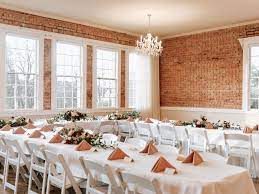 Favorite Wa Wedding Venues Seattle Wedding Photographer Stolen Glimpses Seattle Wedding Venues Indoor Wedding Wedding Venues Indoor