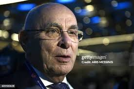 347 Michael Aris Stock Photos, High-Res Pictures, and Images