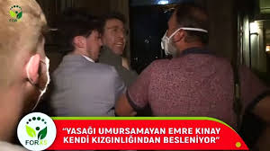 Emre kınay ve sevgilisi mekandan iki ayrı taksiyle ayrıldı. Emre Kinay Gazetecilerle Tartisti Magazin Haberleri
