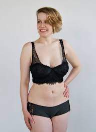 16 Bras Large Busted Women Can Wear With Their Trickiest Summer Tops Via Brit Co Big Breasted Ladies Bra Big Bust
