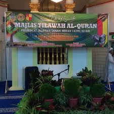 Sekolah kebangsaan ismail petra (2), jalan long yunus, kota bharu, kelantan'da bir ilkokul. Photos A Masjid Ismail Petra Tanah Merah Mosquee