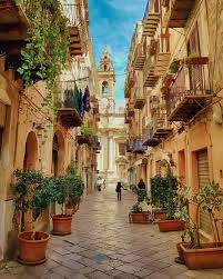 Beautiful Historic Centre Of Palermo We This Amazing City Ever Been Here Italy Ig Italia Italiainunoscatto Italia De Palermo Sicily Palermo Italy Map