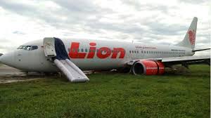 Menhub mengatakan, pesawat lion air jt 610 membawa total 189 orang yang terdiri dari 181 penumpang dan 8 awak pesawat. Pesawat Lion Air Jatuh Di Karawang Baru Dipakai Selama 2 Bulan News Liputan6 Com