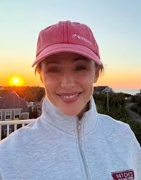 Grinding and repairing the other side of the car