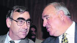 Theo waigel — theodor waigel theodor waigel (né le 22 avril 1939 dans le district d ursberg, souabe) est un homme politique allemand, membre de la csu. Nachruf Von Theo Waigel Mein Freund Helmut Kohl Politik