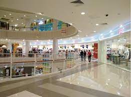 A widespread of retail outlets, real nice eating places, playing centers for children, nice toilets and special mention should be given to muslim prayer rooms. Aeon Mall Kota Bharu