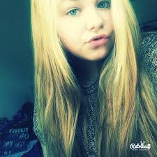 Kelsey Devries's Instagram, Twitter & Facebook