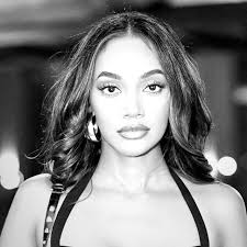 YOU are the missing rib, sis. Let God lead the right man to you! 💕