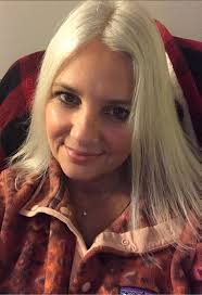 Stopped coloring my hair 2 years ago. Happy with the natural grey color👍