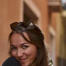 Camille Simon's Instagram, Twitter & Facebook