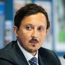 Un championnat de m*rde" : Pablo Longoria fusille l'arbitrage après la  défaite de l'OM face à l'AJ Auxerre