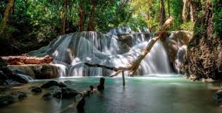 Waterpark ini hadir dengan konsep petualangan air atau. 9 Objek Wisata Di Kupang Ntt Dengan Keindahannya Yang Menarik Untuk Dikunjungi Tempat Objek Pariwisata Indonesia Terbaru
