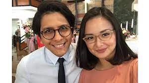 Kabar duka juga disampaikan rohaniwan yerry pattinasarany, yang juga putra mantan kapten timnas indonesia, ronny pattinasarany. Sudah Punya 4 Anak Suami Joanna Alexandra Bikinnya Sih Jalan Terus Tribunstyle Com
