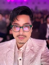 Grateful to be seated alongside two amazing individuals tonight! Thank you  both for your wisdom, support, and inspiring presence. To Direk Rodin  Gilbert B.flores is a former chemical engineer turned pageant guru