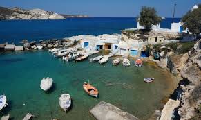 Facebook & twitter travelguide24 instagram travelguidetv. Mhlos To Paramy8enio Nhsi Twn Kykladwn Ferryhopper