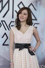 今屆香港小姐就剛公佈結果，賽前大熱門的6號馮盈盈成今屆香港小姐冠軍： 馮盈盈得到36,679票成為香港小姐冠軍，公佈結果一刻： 賽前相集，之前都報導過幾次： 圖集 點擊率高人氣勁 候選港姐馮盈盈一睇再睇 港姐2016首輪面試 港大女神馮盈盈crystal fung跑出 æ¸¯å§2019 é‡æº«éŽåŽ»3å±†é¦–è¼ªé¢è©¦é«˜è³ªä½³éº—é¦®ç›ˆç›ˆé 3æ‹›è´åœ¨èµ·é»ž é¦™æ¸¯01 å³æ™‚å¨›æ¨‚