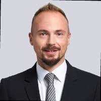 Robert Elling's Instagram, Twitter & Facebook