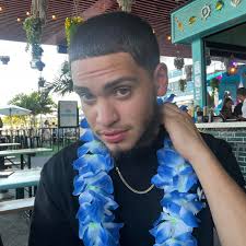 Looking for a plumber in Greece for toilet repair