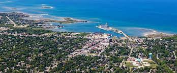 It is about real people who answer the call to explore and discover the rich experiences that each day offers. Explore The Area Town Of Collingwood