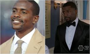 What's the deal with Ted giving Leslie a lift everywhere?? Ridiculous!!!