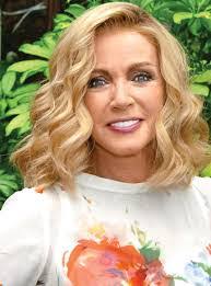 Donna Mills's Instagram, Twitter & Facebook